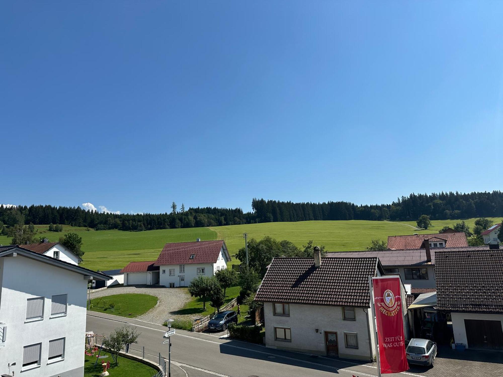 Landgasthaus Zum Kreuz Gbr Isny im Allgau Exterior photo